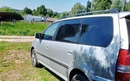 Mitsubishi Space Wagon III, 2002 год, 430 000 рублей, 3 фотография