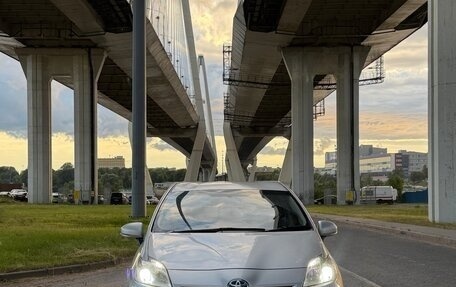 Toyota Prius, 2010 год, 1 150 000 рублей, 2 фотография