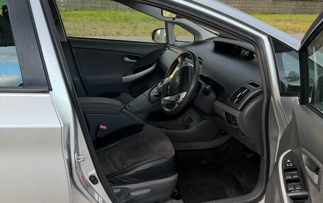 Toyota Prius, 2010 год, 1 150 000 рублей, 15 фотография