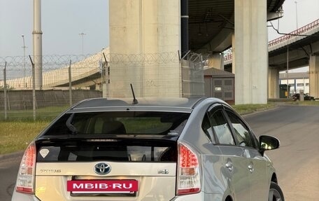 Toyota Prius, 2010 год, 1 150 000 рублей, 13 фотография