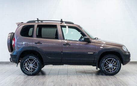 Chevrolet Niva I рестайлинг, 2016 год, 599 000 рублей, 5 фотография