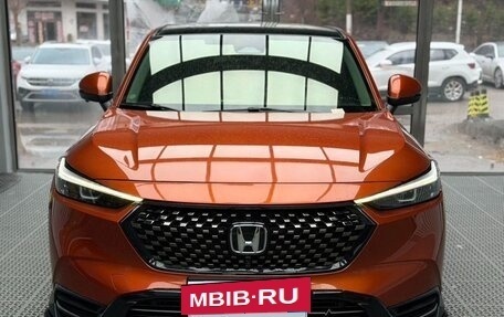Honda Vezel, 2023 год, 1 380 000 рублей, 2 фотография
