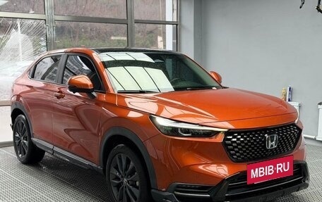 Honda Vezel, 2023 год, 1 380 000 рублей, 3 фотография