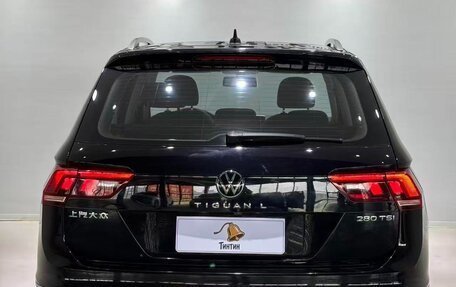 Volkswagen Tiguan II, 2023 год, 1 850 000 рублей, 5 фотография