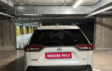 Toyota RAV4, 2020 год, 4 100 000 рублей, 4 фотография