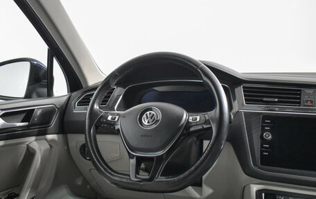Volkswagen Tiguan II, 2017 год, 1 890 000 рублей, 16 фотография