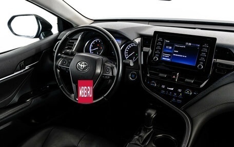 Toyota Camry, 2021 год, 3 099 000 рублей, 18 фотография