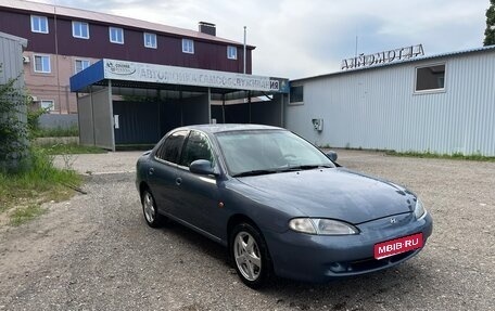 Hyundai Lantra II, 1997 год, 260 000 рублей, 1 фотография