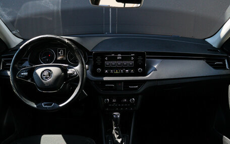 Skoda Rapid II, 2020 год, 1 570 000 рублей, 10 фотография