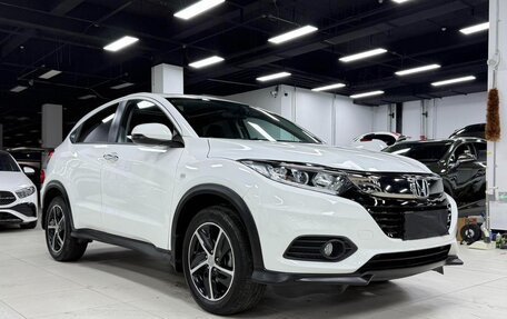 Honda Vezel, 2022 год, 1 220 000 рублей, 3 фотография