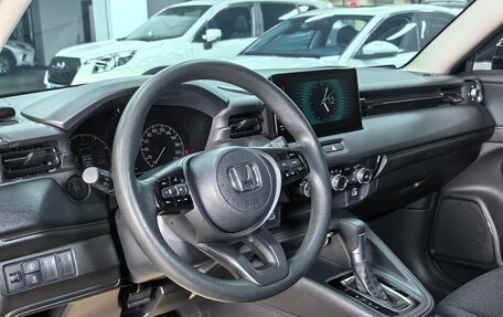 Honda Vezel, 2023 год, 1 360 000 рублей, 13 фотография