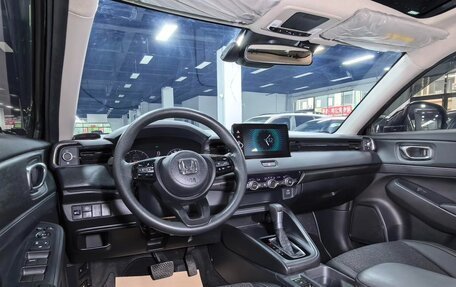 Honda Vezel, 2023 год, 1 360 000 рублей, 15 фотография