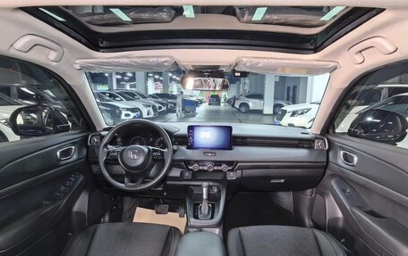 Honda Vezel, 2023 год, 1 360 000 рублей, 16 фотография