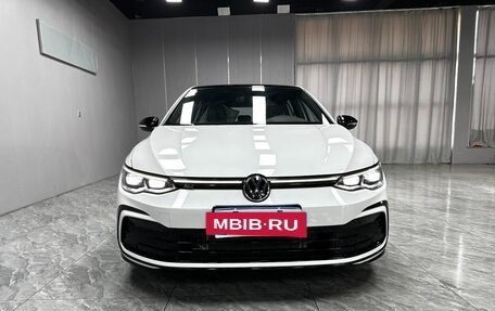 Volkswagen Golf VIII, 2023 год, 1 320 000 рублей, 2 фотография