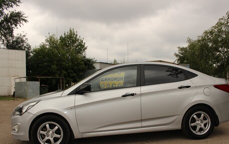 Hyundai Solaris II рестайлинг, 2014 год, 800 000 рублей, 7 фотография