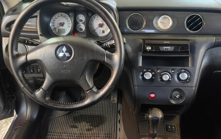 Mitsubishi Outlander III рестайлинг 3, 2008 год, 780 000 рублей, 7 фотография