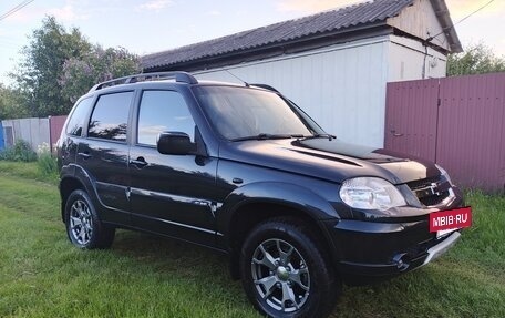 Chevrolet Niva I рестайлинг, 2011 год, 655 000 рублей, 4 фотография