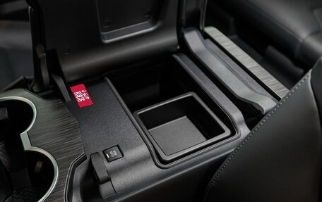 Toyota Land Cruiser, 2026 год, 15 500 000 рублей, 17 фотография