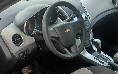 Chevrolet Cruze II, 2014 год, 850 000 рублей, 13 фотография