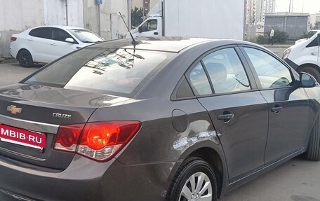 Chevrolet Cruze II, 2014 год, 850 000 рублей, 3 фотография