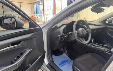 Mazda 3, 2022 год, 1 500 000 рублей, 5 фотография
