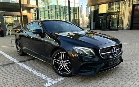 Mercedes-Benz E-Класс, 2017 год, 3 890 000 рублей, 4 фотография