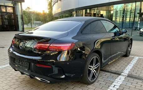 Mercedes-Benz E-Класс, 2017 год, 3 890 000 рублей, 2 фотография