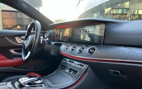 Mercedes-Benz E-Класс, 2017 год, 3 890 000 рублей, 16 фотография
