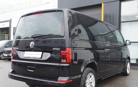 Volkswagen Multivan T6 рестайлинг, 2021 год, 6 580 000 рублей, 5 фотография
