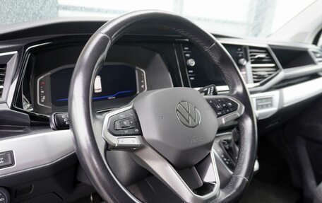 Volkswagen Multivan T6 рестайлинг, 2021 год, 6 580 000 рублей, 18 фотография