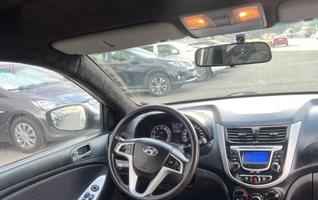Hyundai Solaris II рестайлинг, 2011 год, 695 000 рублей, 11 фотография