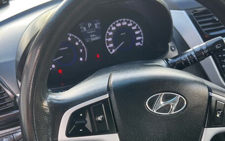 Hyundai Solaris II рестайлинг, 2011 год, 695 000 рублей, 16 фотография