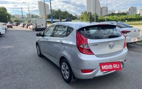 Hyundai Solaris II рестайлинг, 2011 год, 695 000 рублей, 6 фотография