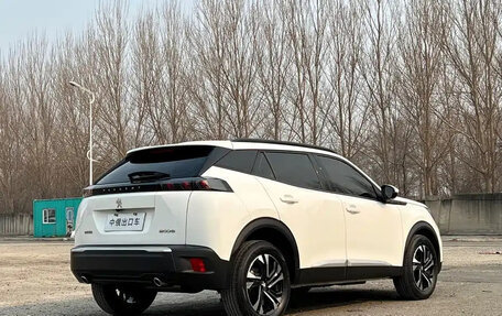 Peugeot 2008 II, 2022 год, 1 243 000 рублей, 4 фотография