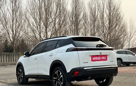 Peugeot 2008 II, 2022 год, 1 243 000 рублей, 5 фотография