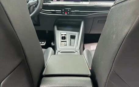 Volkswagen Golf VIII, 2023 год, 1 568 750 рублей, 10 фотография