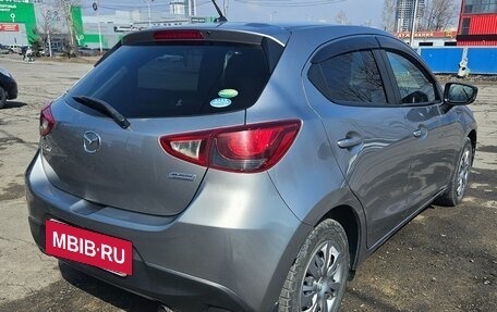 Mazda Demio IV, 2015 год, 850 000 рублей, 5 фотография