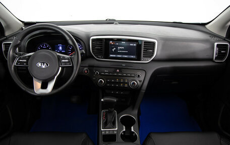 KIA Sportage IV рестайлинг, 2019 год, 1 999 000 рублей, 10 фотография