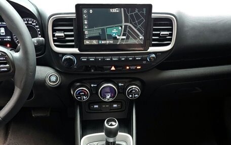Hyundai Venue I, 2022 год, 1 555 000 рублей, 12 фотография