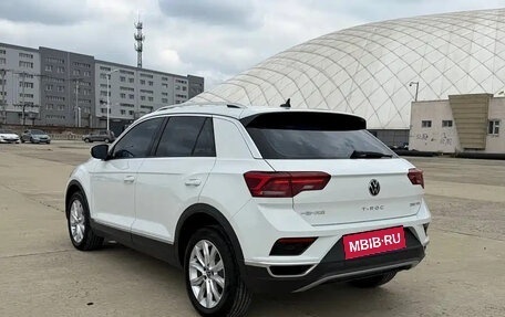 Volkswagen T-Roc I, 2022 год, 1 562 000 рублей, 6 фотография