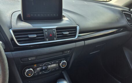 Mazda 3, 2014 год, 950 000 рублей, 13 фотография
