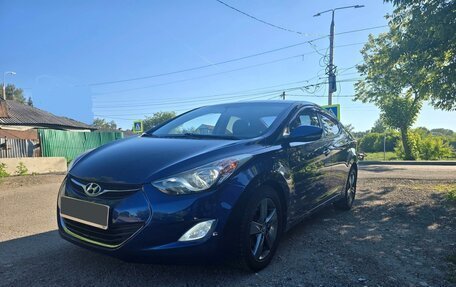 Hyundai Avante, 2011 год, 900 000 рублей, 5 фотография