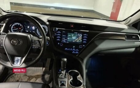Toyota Camry, 2020 год, 2 880 000 рублей, 6 фотография