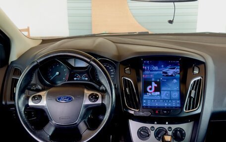 Ford Focus III, 2015 год, 990 000 рублей, 6 фотография