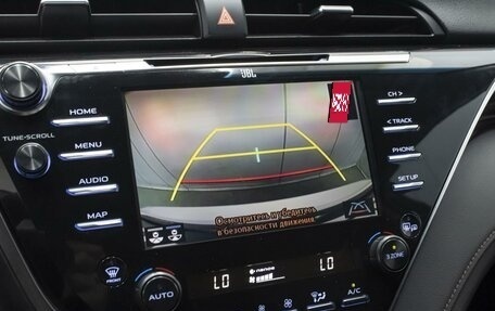 Toyota Camry, 2019 год, 3 350 000 рублей, 15 фотография