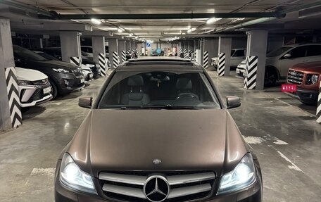 Mercedes-Benz C-Класс, 2013 год, 1 200 000 рублей, 1 фотография