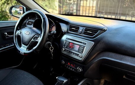 KIA Rio III рестайлинг, 2017 год, 1 060 000 рублей, 18 фотография