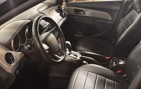Chevrolet Cruze II, 2014 год, 900 000 рублей, 4 фотография