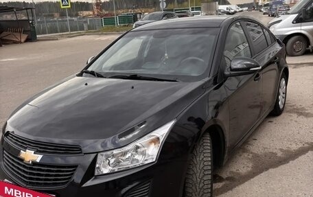Chevrolet Cruze II, 2014 год, 900 000 рублей, 3 фотография