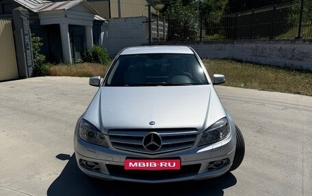 Mercedes-Benz C-Класс, 2008 год, 1 185 000 рублей, 1 фотография